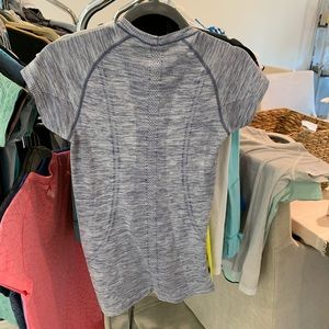 Lululemon Run Swiftly Tech Size 6